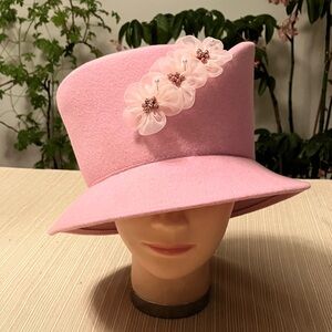 Elegant Pink Wool Floral Women's Hat